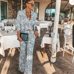 Meet your Posher, Paula